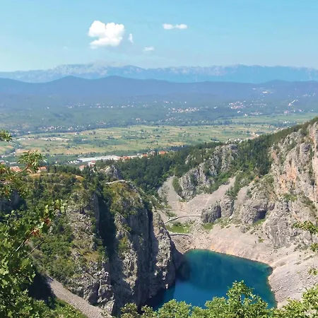 度假居 Three-bedroom In Vinjani Gornji