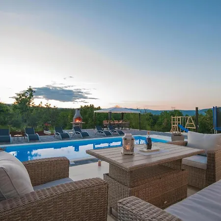 In Vinjani Gornji With Wifi Holiday home