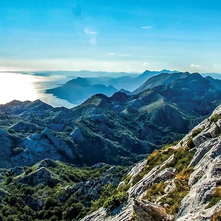 度假居 Three-bedroom In Vinjani Gornji